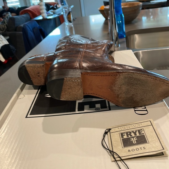 Frye Dorado Boot - Size 6.5 - Picture 5 of 6